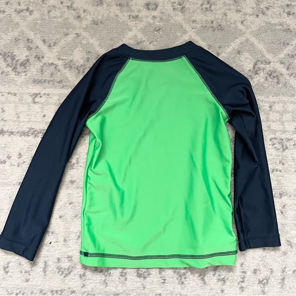 FREE w/purchase Long sleeve swim shirt | rash guard - Picture 2 of 4
